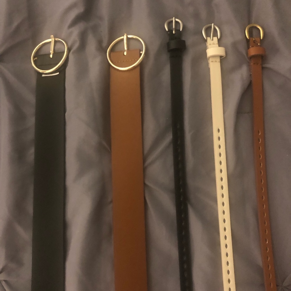 ✨FINAL SALE✨ LOT of 5 Old Navy Women’s belts